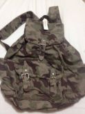 MOCHILA AEROPOSTALE CAMUFLADA