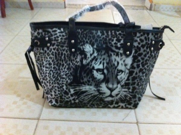 MAX BOLSA PRINT ONÇA CINZA